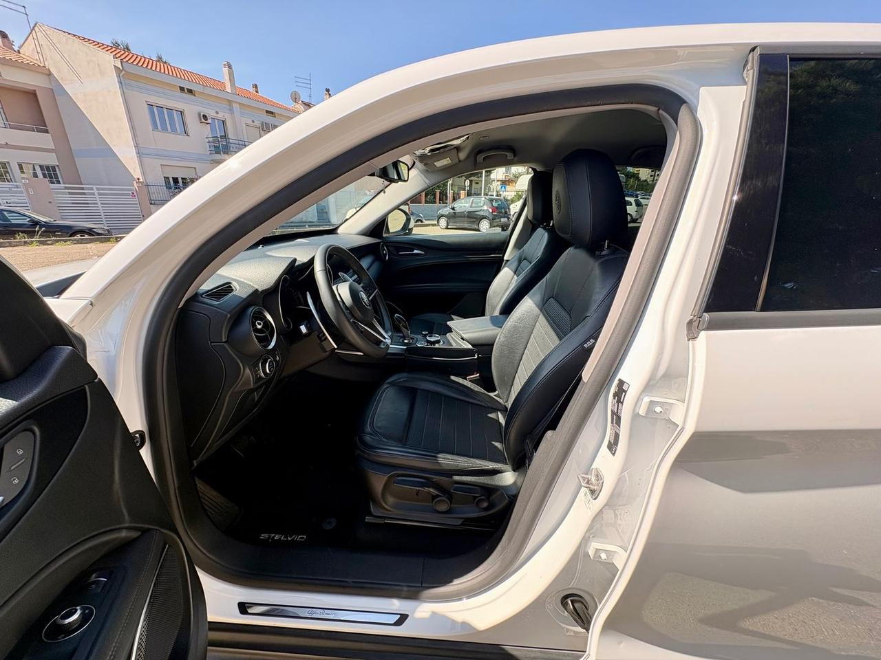 Alfa Romeo Stelvio Executive 2.2 #10521