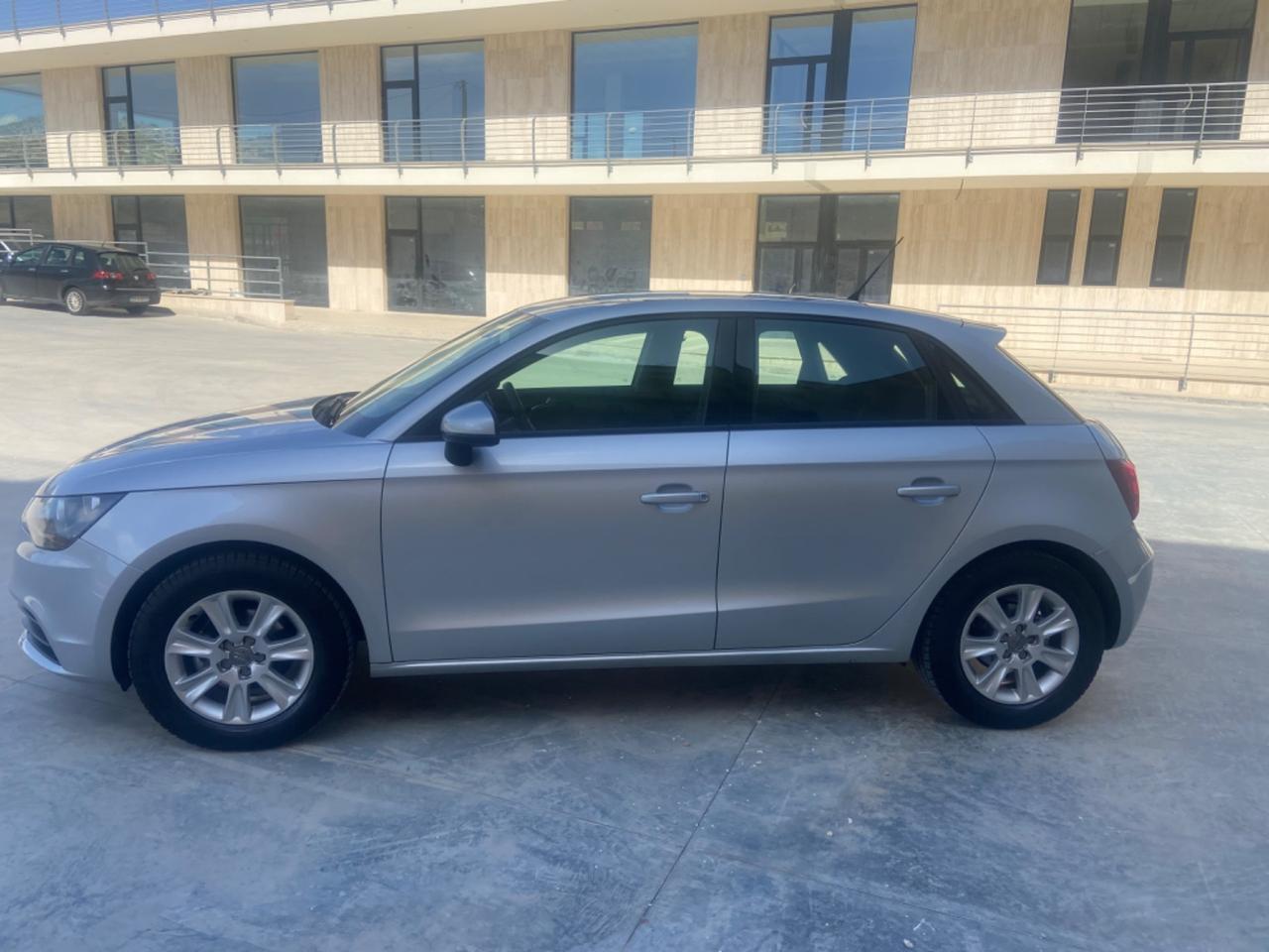 Audi A1 1.6 TDI 90 cv sportback 2014