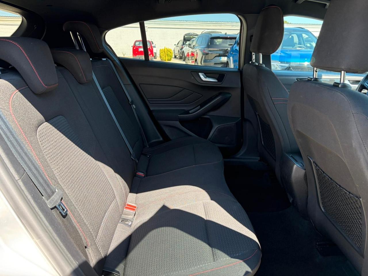 Ford Focus 1.0 EcoBoost Hybrid 125 CV 5p. ST-Line