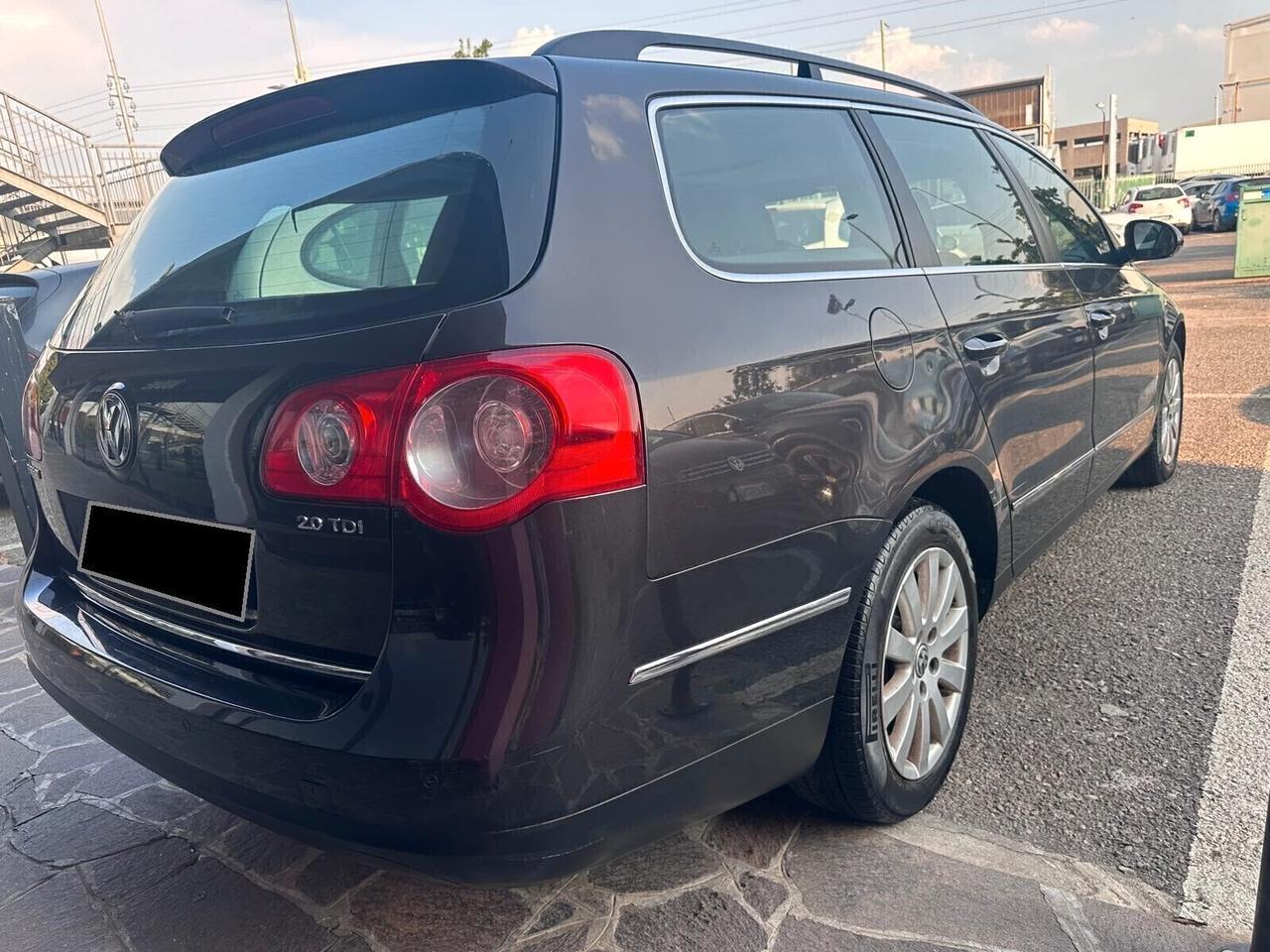 Volkswagen Passat 2.0 TDI DPF Var. Highline cambio nuovo