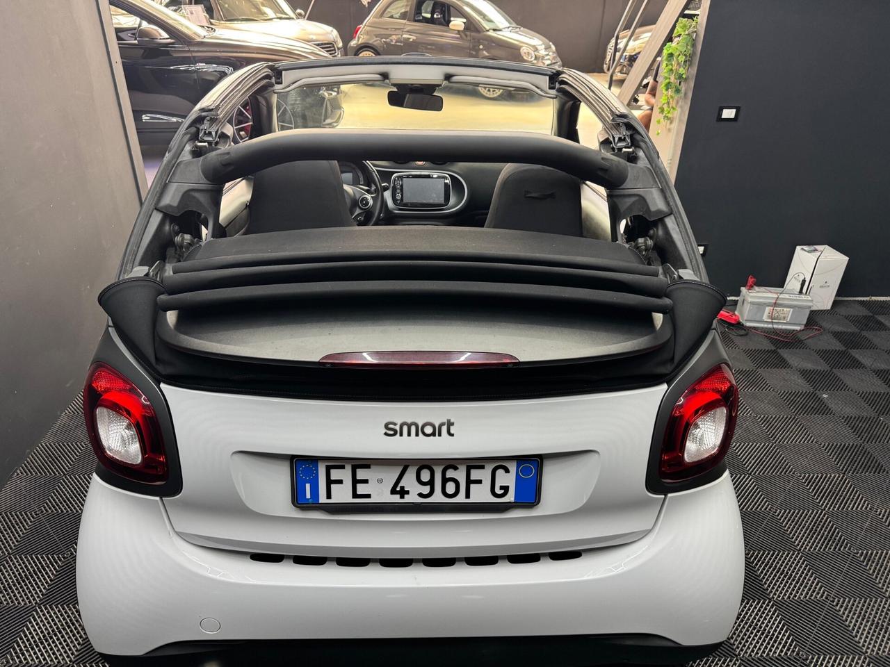 Smart ForTwo 0.9 Turbo 90 CV (2016) – Agile e Scattante!