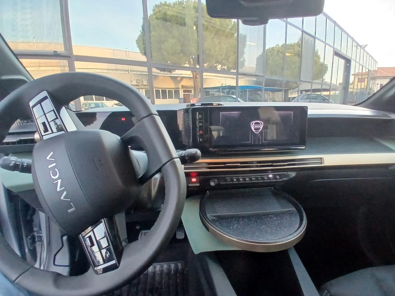 Lancia Ypsilon Hybrid e-DCT