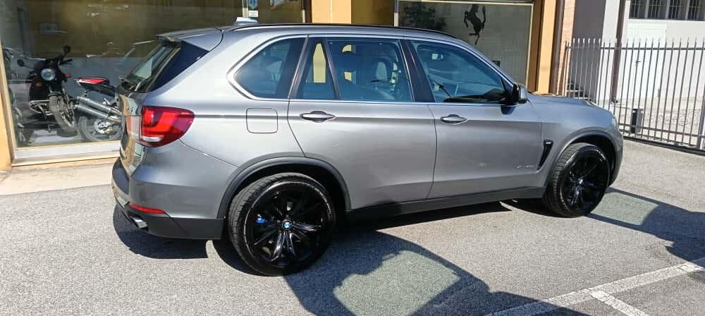 BMW X5 xDrive25d Experience - 2017