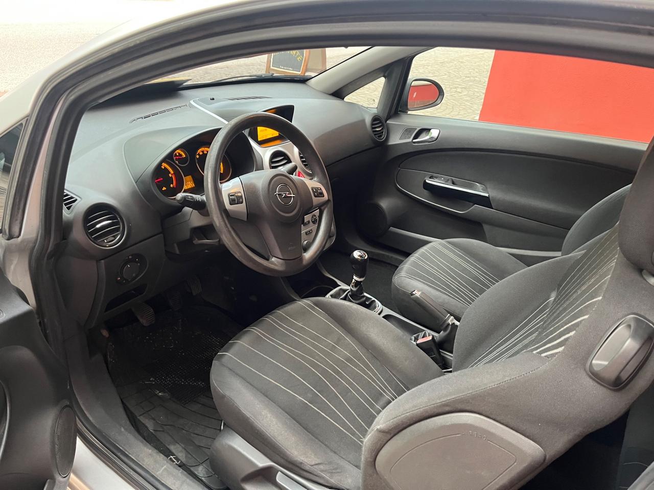 Opel Corsa 1.3 CDTI 75CV - NEOPATENTATI