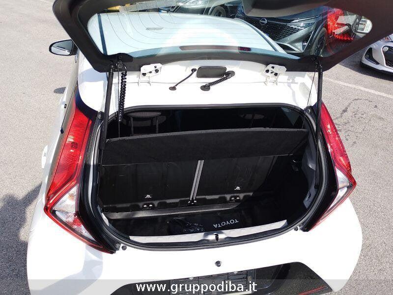 Toyota Aygo II 2018 5p 5p 1.0 x-business 72cv