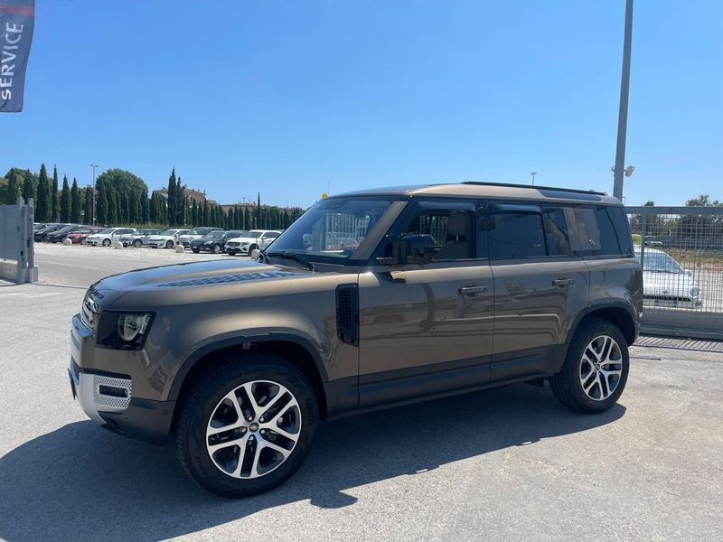 Land Rover Defender  VII 2020 110 Diesel 110 2.0d sd4 HSE awd 240cv au