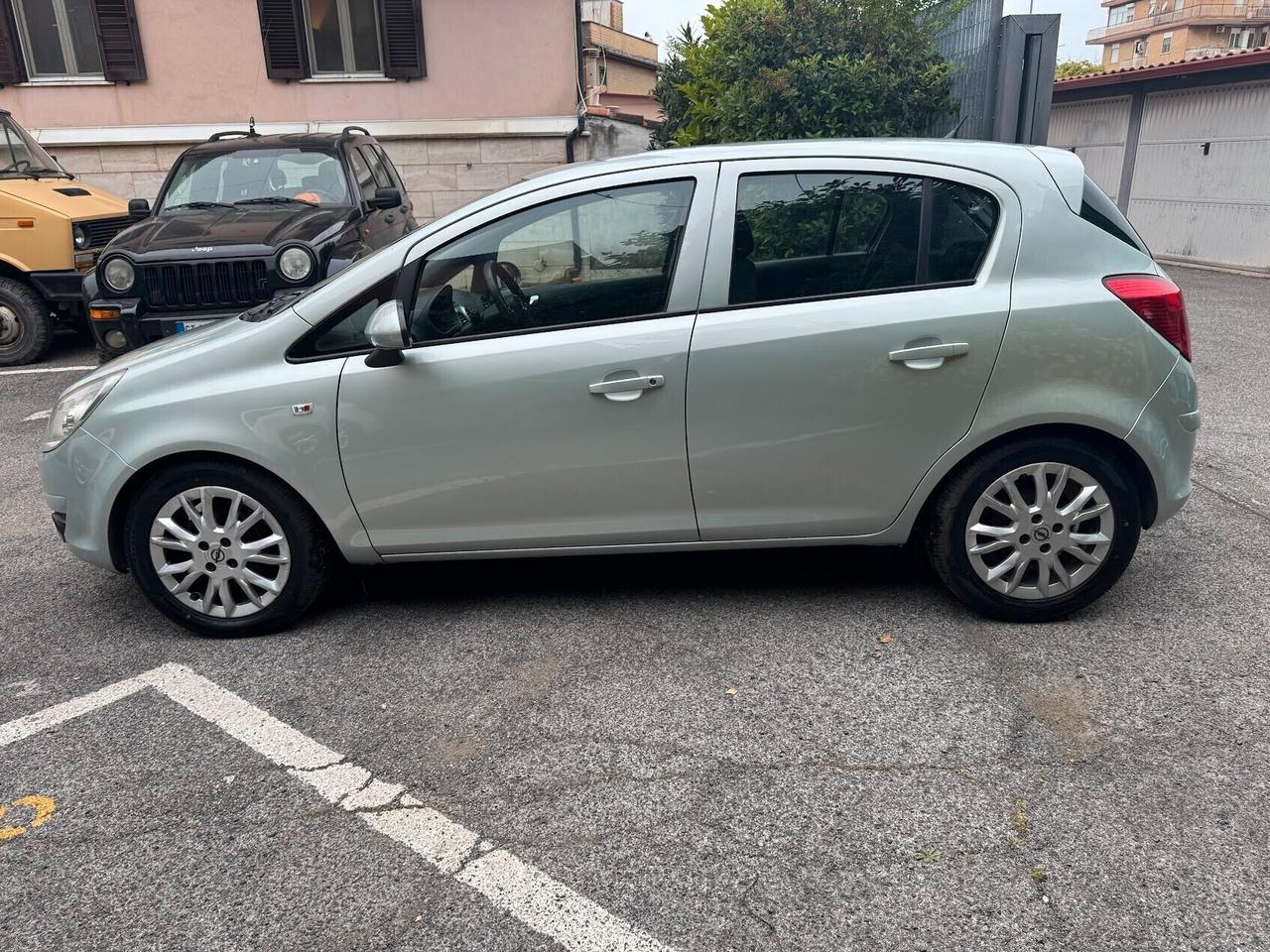 Opel Corsa 1.2 80CV 5 porte GPL neopatentati