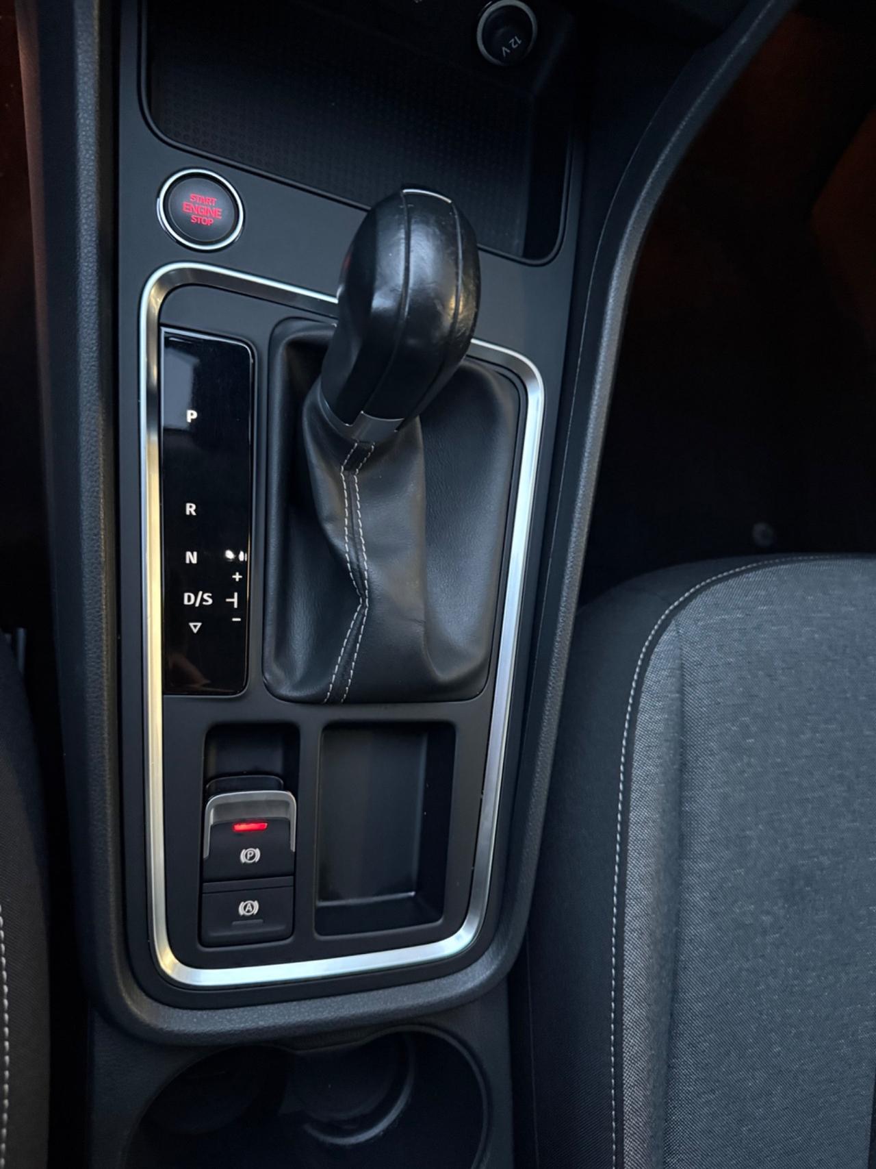 Seat Ateca 2.0 tdi Business CAMBIO DSG ,NAVI,TELECAMERA,APPLE CARPLAY,FULL LED,KM CERTIFICATI