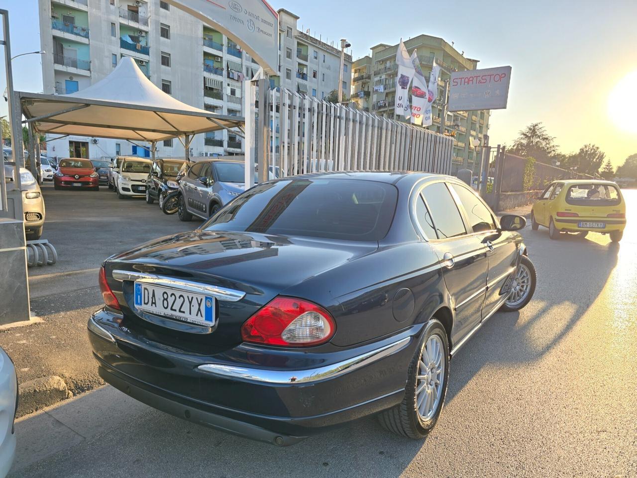Jaguar X-Type 2.2D cat Executive