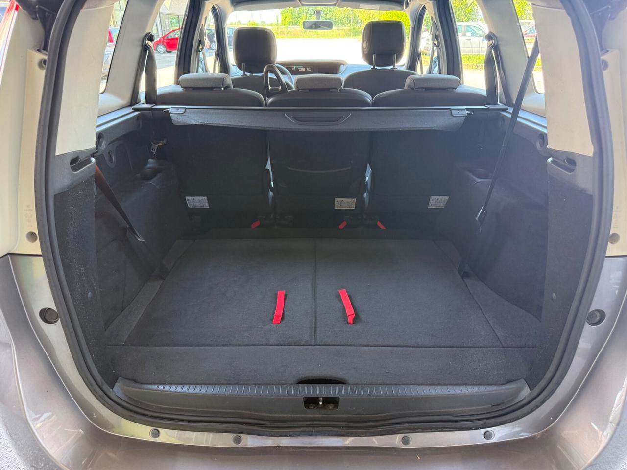 Renault Scenic 1.5 dCi 110CV EDC Bose 7 Posti