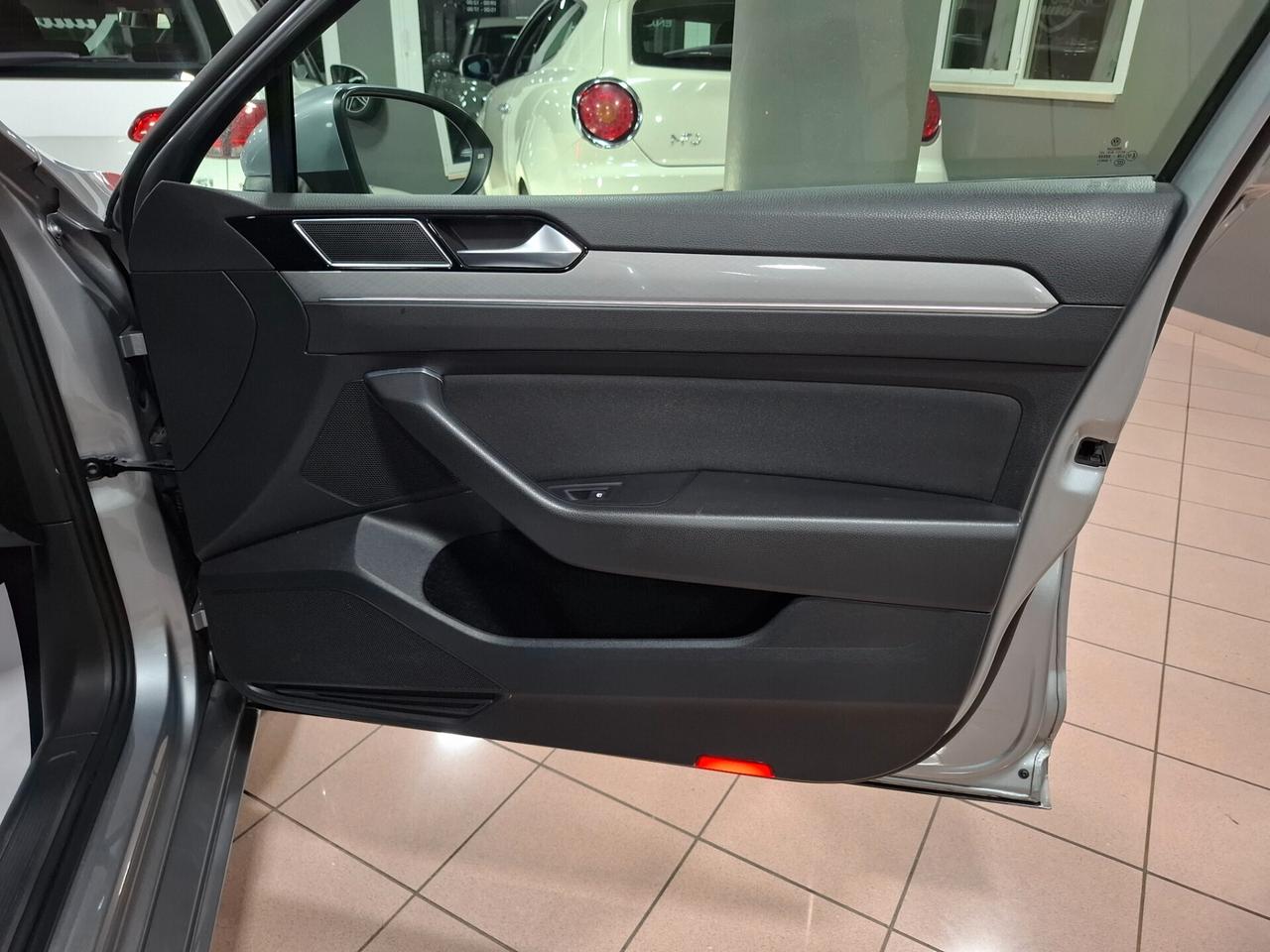 Volkswagen Passat 2.0 TDI EVO DSG