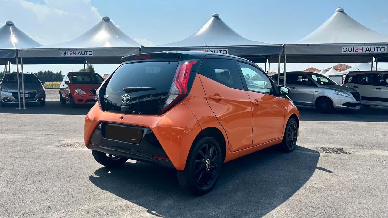 Toyota Aygo 1.0 BENZINA 72 CV KM CERTIFICATI-UNICO PROPRIETARIO