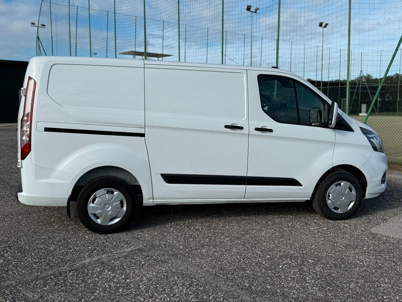 Ford Transit Custom 300 VAN L1 H1 2.0 TDCI 130CV