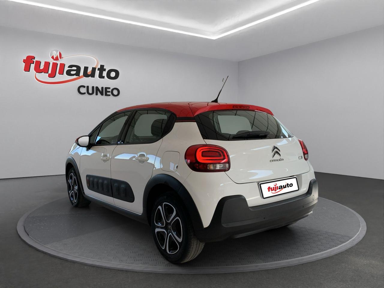 Citroen C3 1.2 puretech Shine s&s 83cv