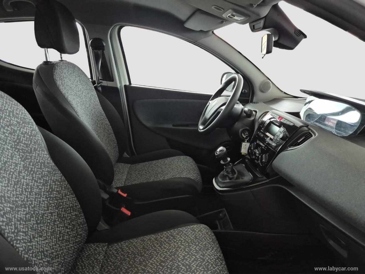 LANCIA Ypsilon 1.0 FireFly 5p. S&S Hybrid LANCIA YPSILON 1.0 HYBRID