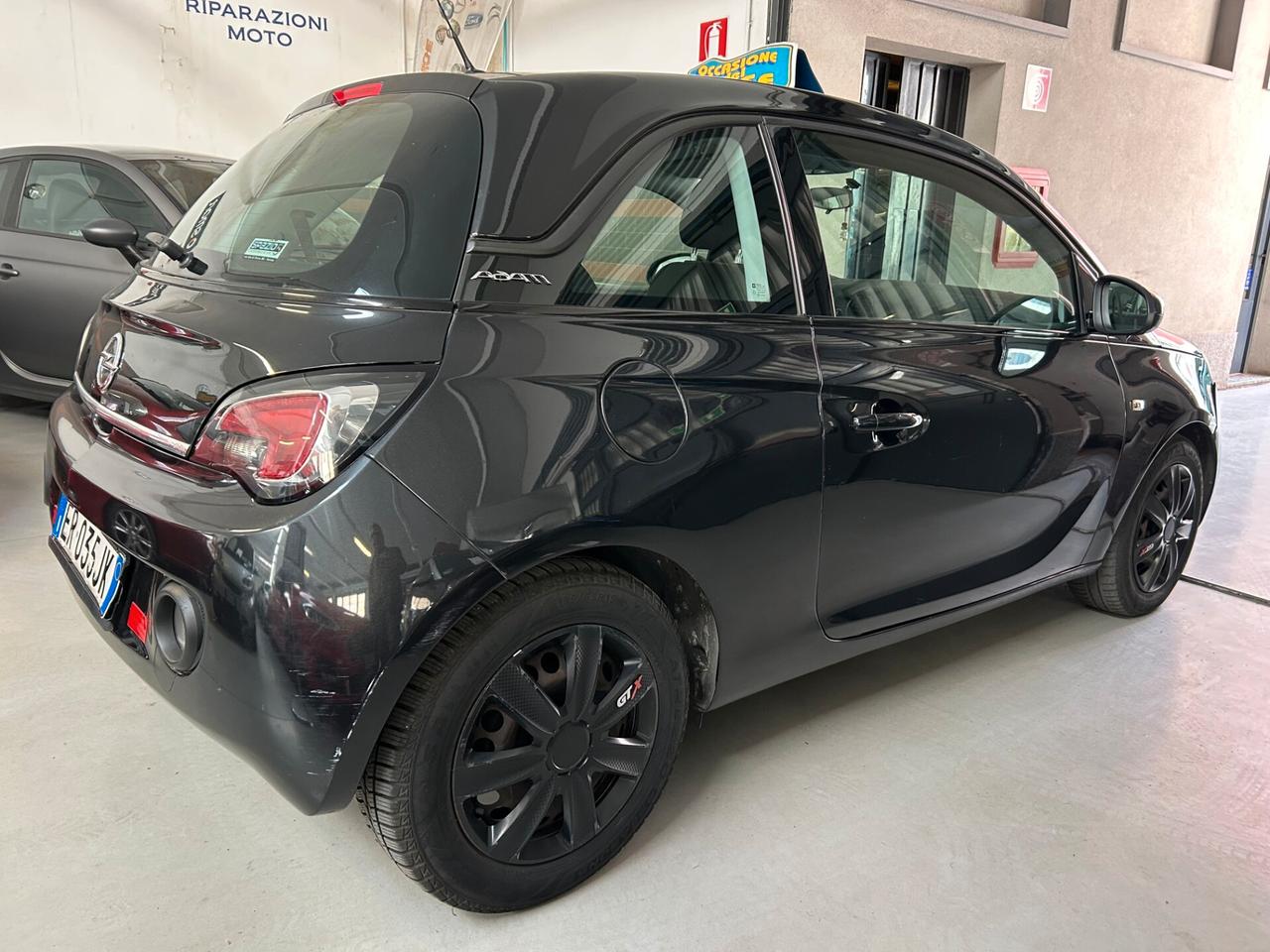 Opel Adam 1.2 70 CV
