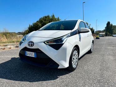 Toyota Aygo Connect 1.0 VVT-i 72 CV 5 porte -playx CAMBIO AUTOMATICO