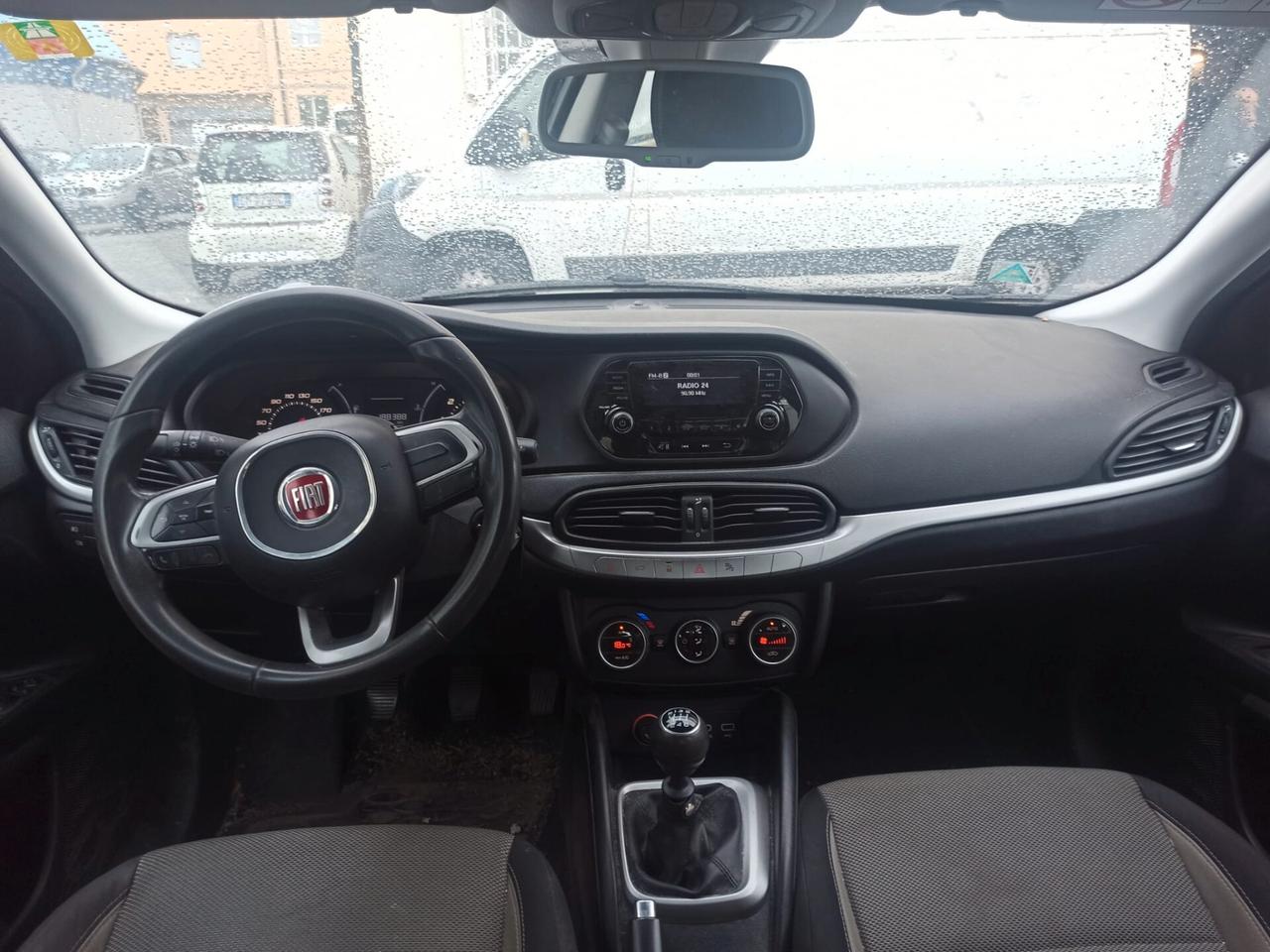 Fiat Tipo 1.6 Lounge-2016