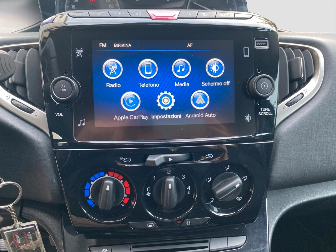 Lancia Ypsilon 1.0 FireFly 5 porte S&S Hybrid Gold