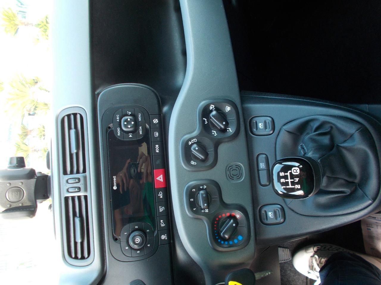 FIAT PANDA 1.2 WAZE CROSS