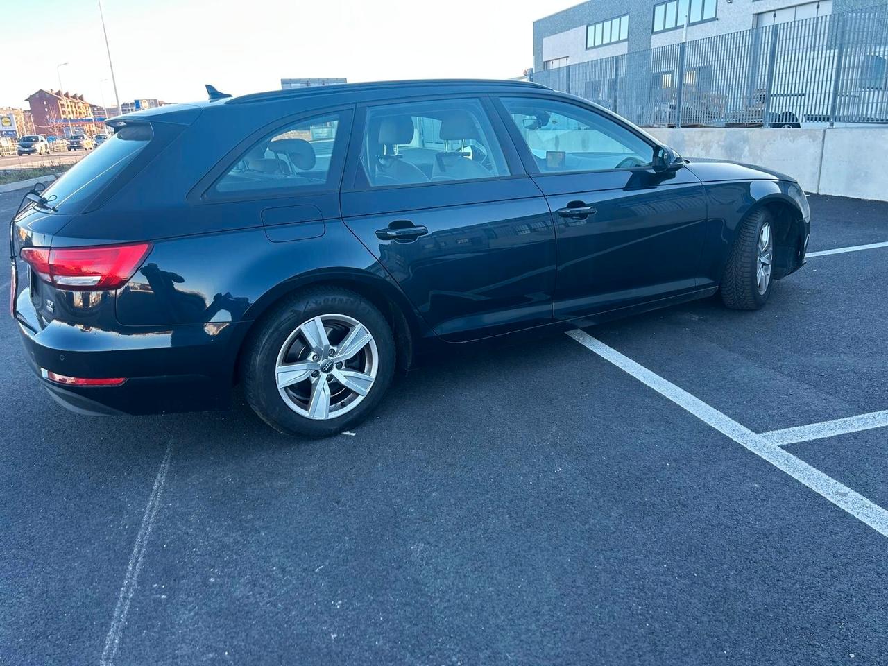 Audi A4 Avant 2.0 TDI 150 CV ultra Business IN ARRIVO