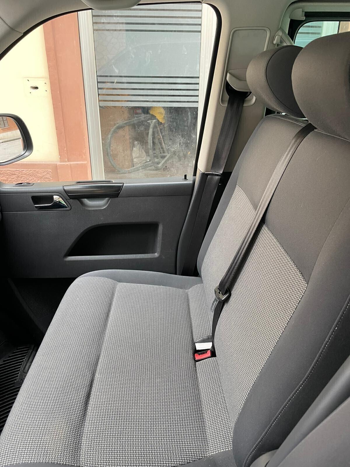 Volkswagen Multivan T5 Caravelle 9 POSTI 2.0 TDI 4Motion PC Comfortline