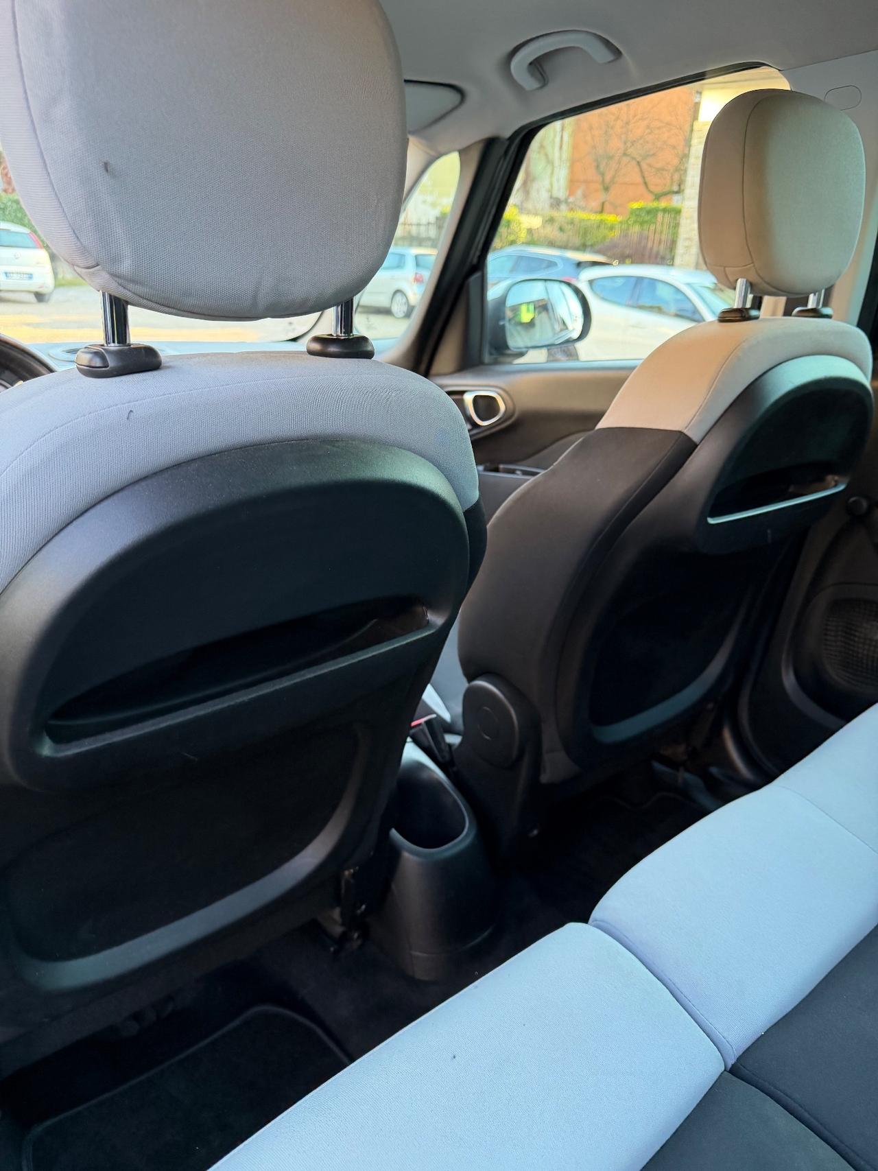 Fiat 500L LIVING LOUNGE KMCERT UNICOPR NEOPAT