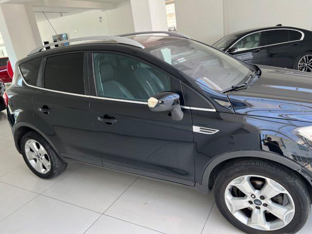 FORD Kuga + 2.0 TDCi 136 CV 2WD DPF
