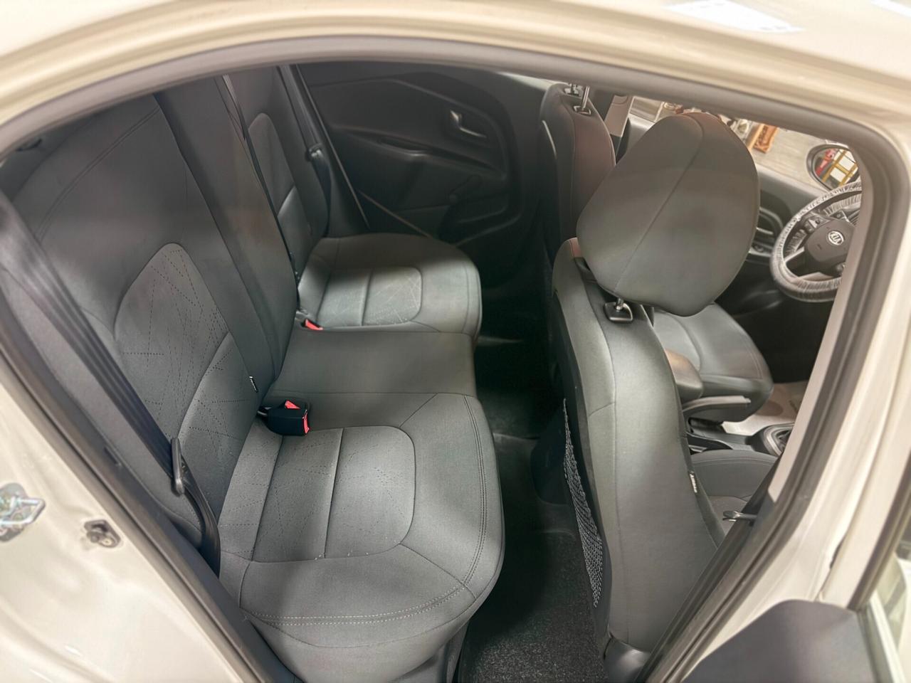 Kia Rio 1.4 CRDi WGT 5p. EX