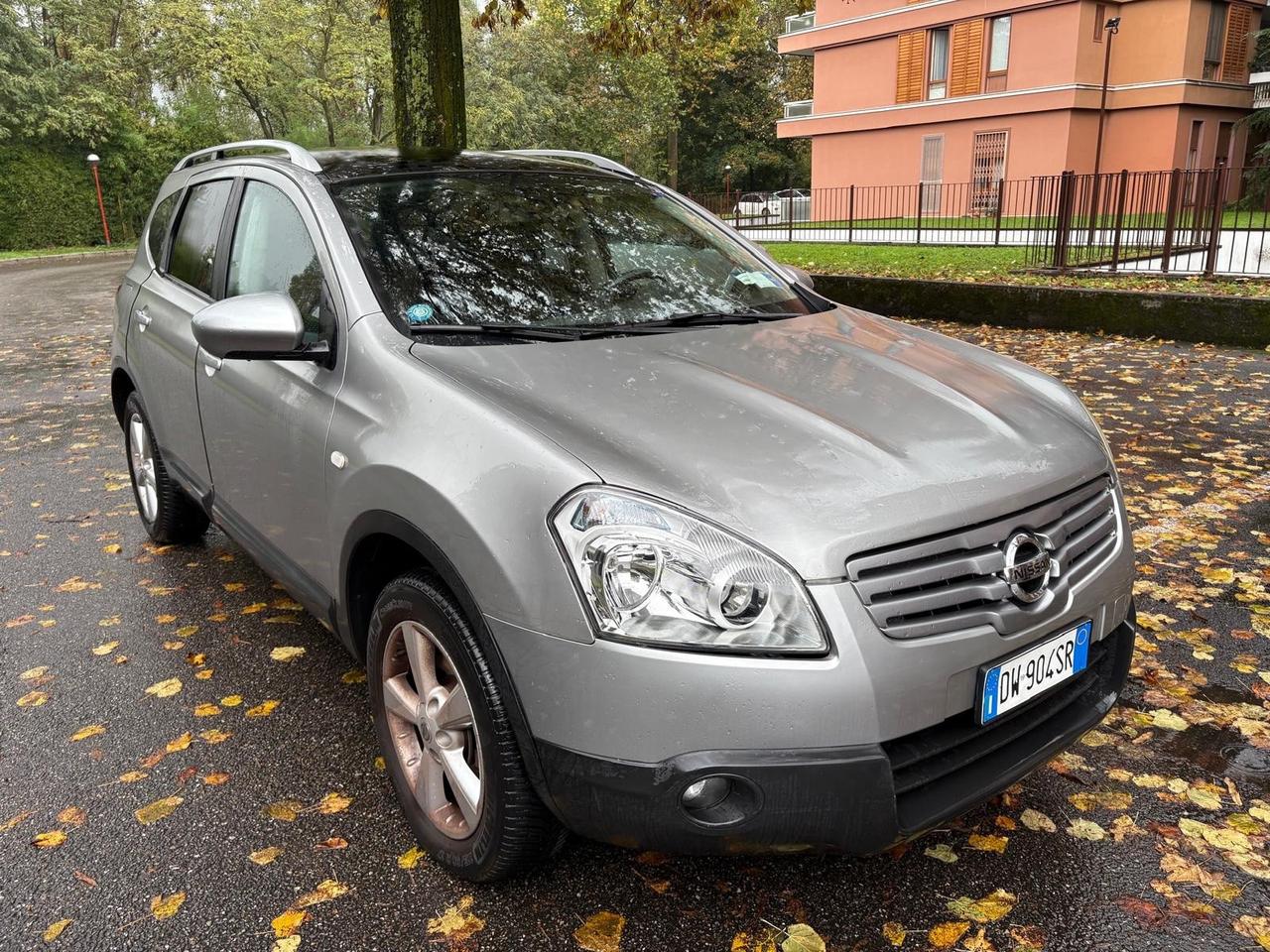 Nissan Qashqai Qashqai+2 1.6 16V n-tec 7 POSTI