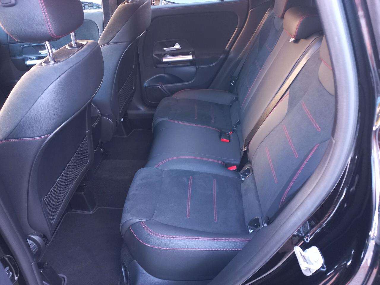 Mercedes-benz A 180 Automatic AMG Line Advanced Plus