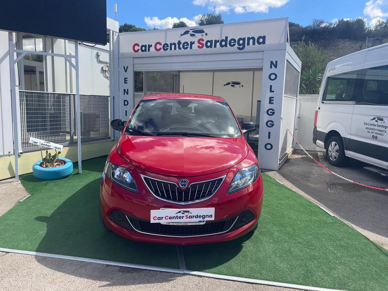 Lancia Ypsilon 1.0 FireFly 5 porte S&S Hybrid Silver
