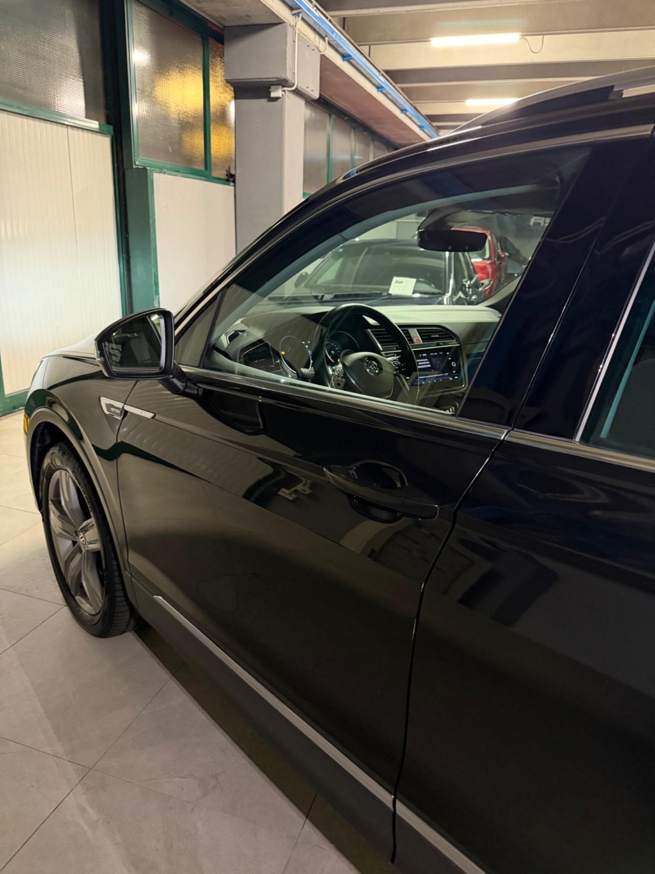 Volkswagen TIGUAN 2.0 TDI 4x4 EU6B BLUEMOTION TECNOLOGY KMCERT