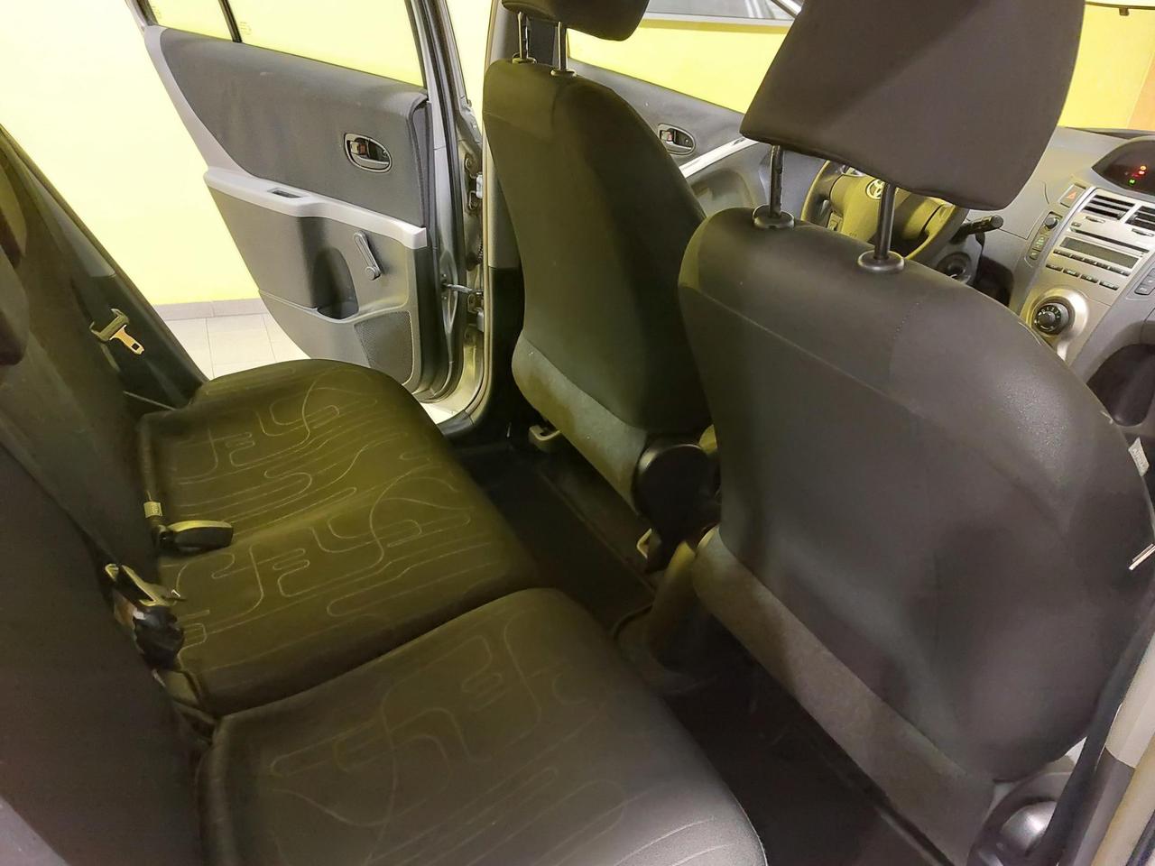 Toyota Yaris 5 Porte Yaris 5p 1.0 Now my10