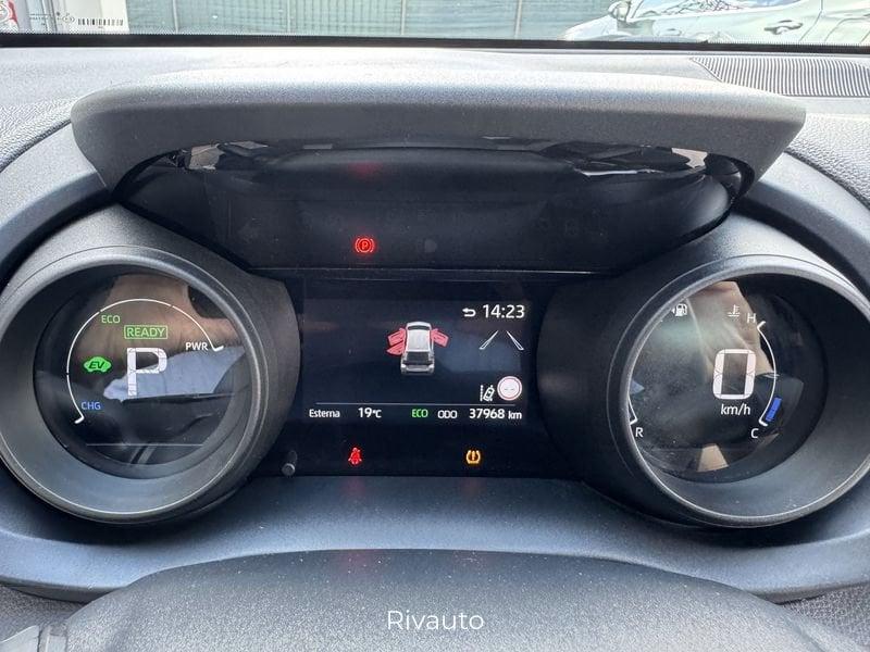 Toyota Yaris Hybrid Trend MY22
