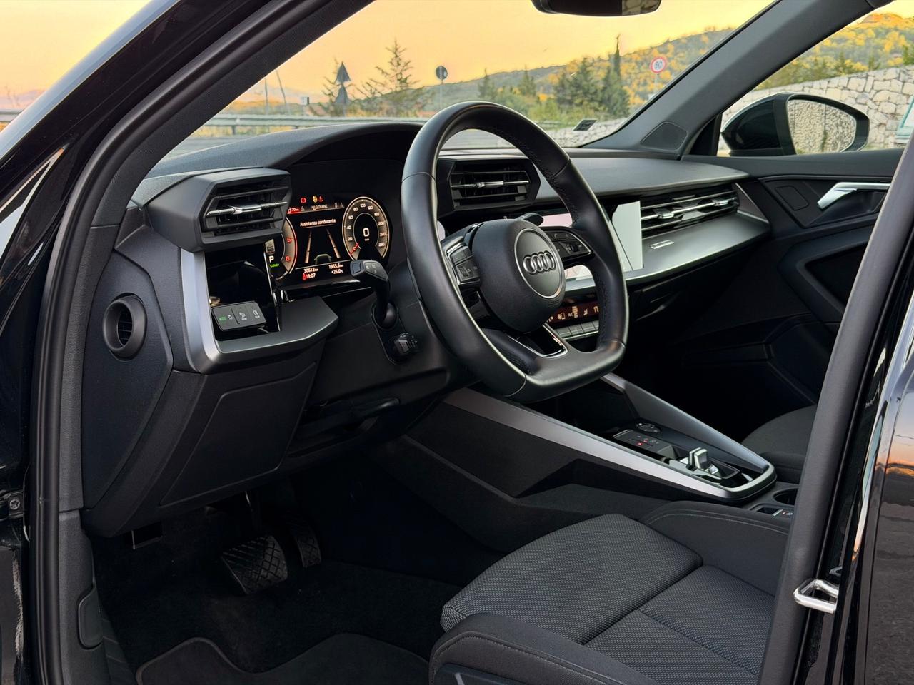 Audi A3 Sportback 35 TDI 150cv S-line 30.000km