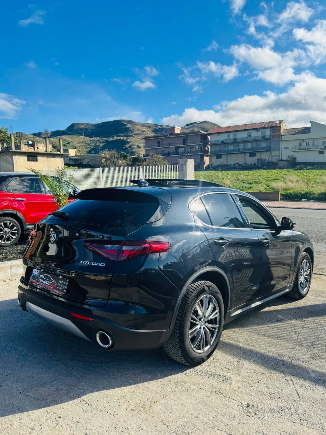 Alfa Romeo Stelvio 2.2 Turbodiesel 210 CV AT8 Q4 Executive