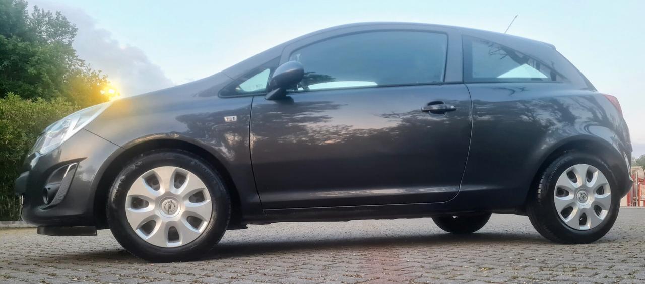 Opel Corsa 1.2 85CV * UNICOPROPRIETARIO *GPL-TECH b-color