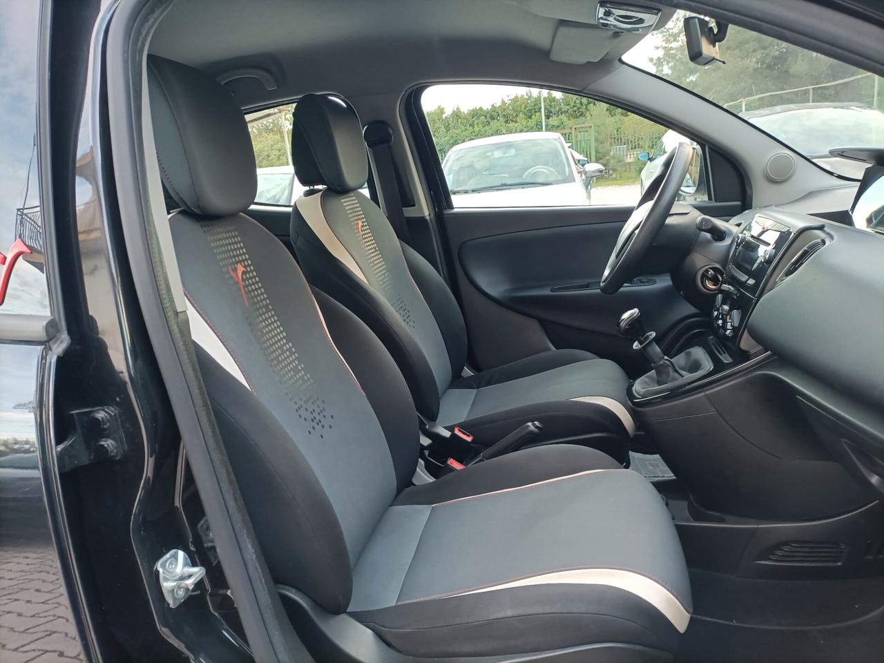 Lancia Ypsilon 0.9 TwinAir 85CV Ecochic Elefantino