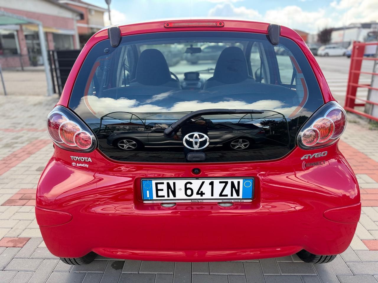 Toyota Aygo 1.0 12V VVT-i 5 porte Active Connect