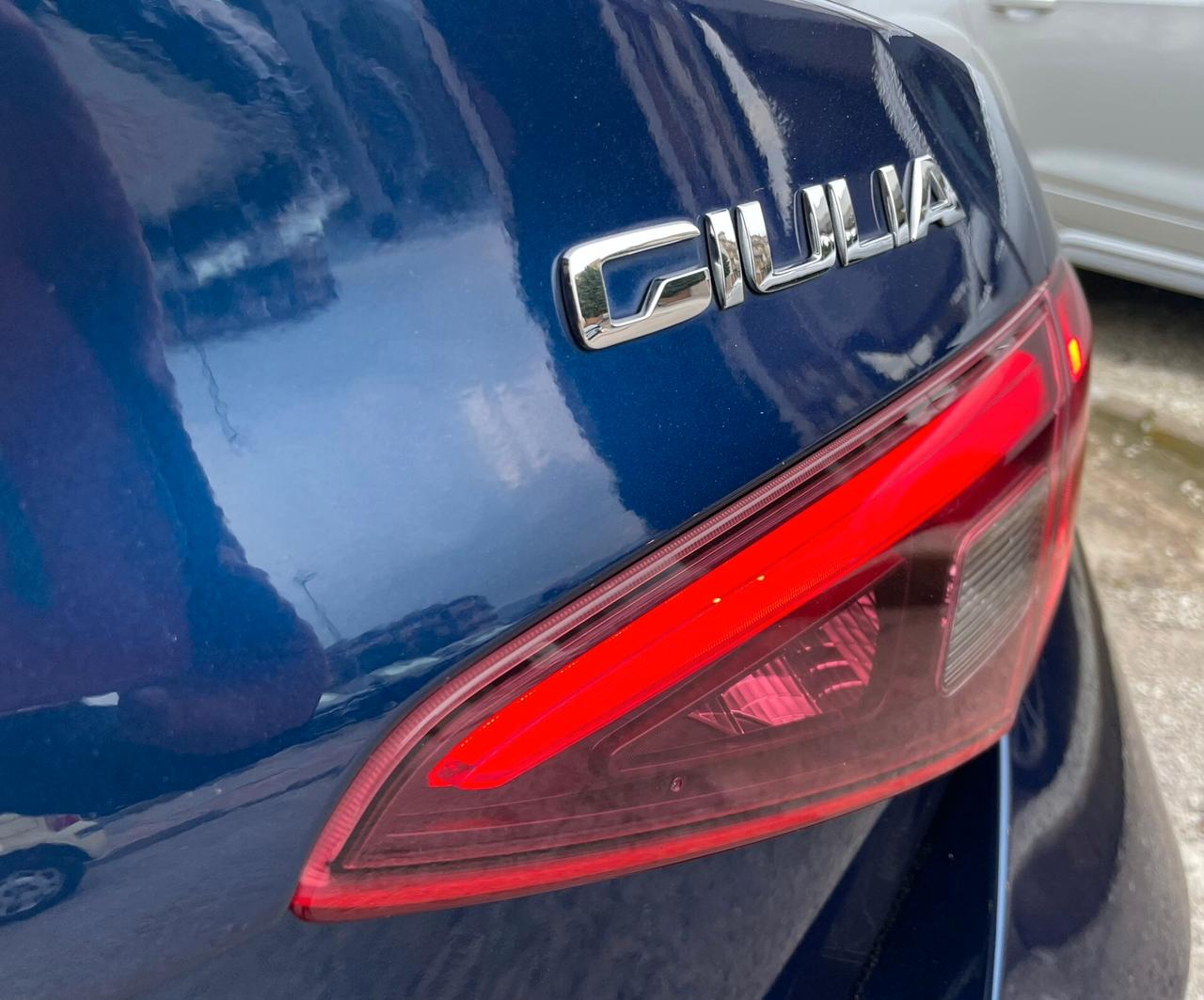 Alfa Romeo Giulia 2.2 Turbodiesel 180 CV Business Sport