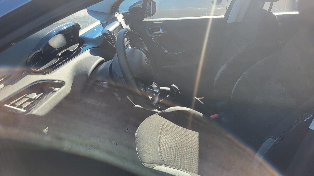 Peugeot 208 PureTech 82 5 porte Active