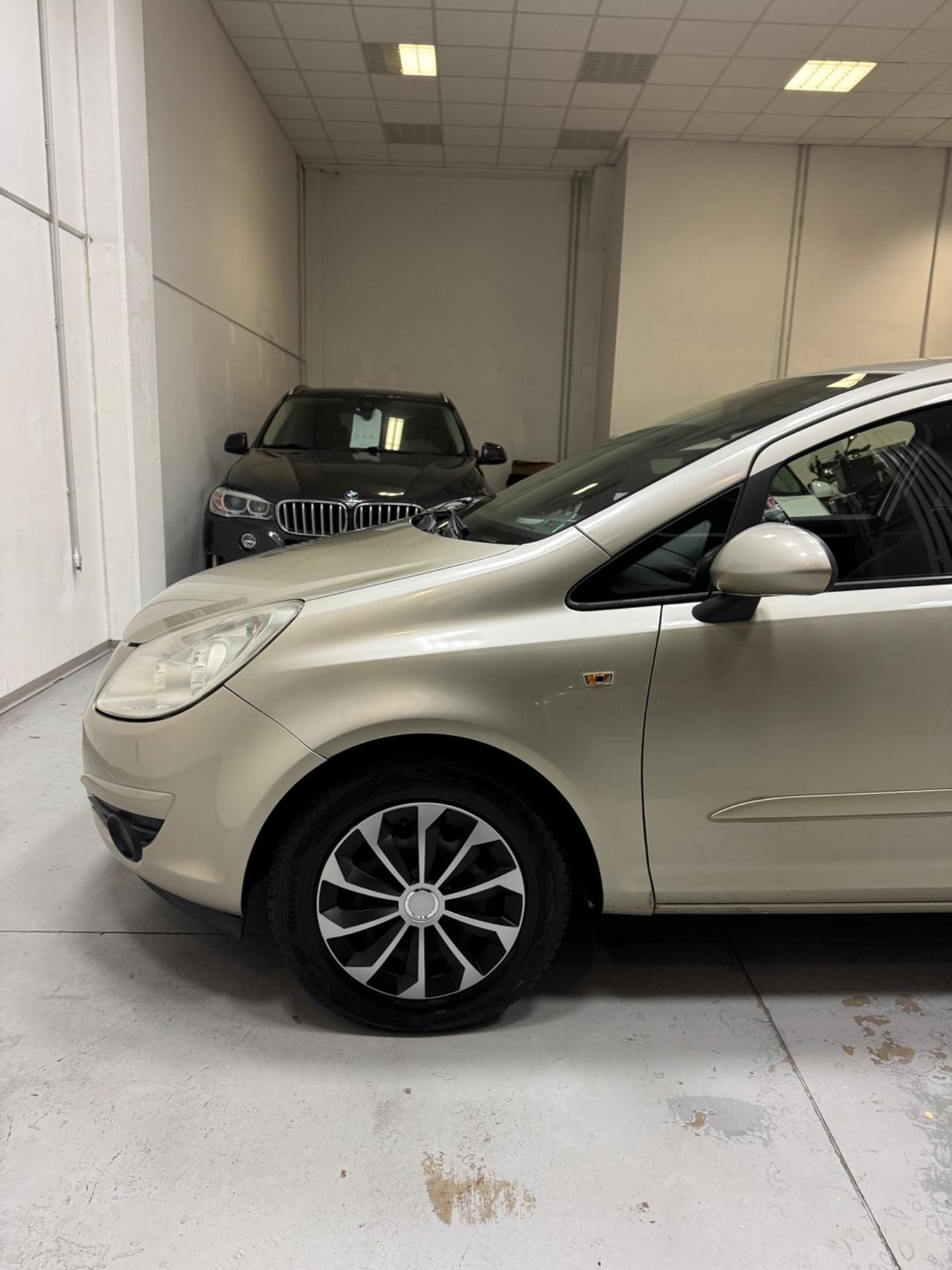 Opel Corsa 1.2 3 porte Sport