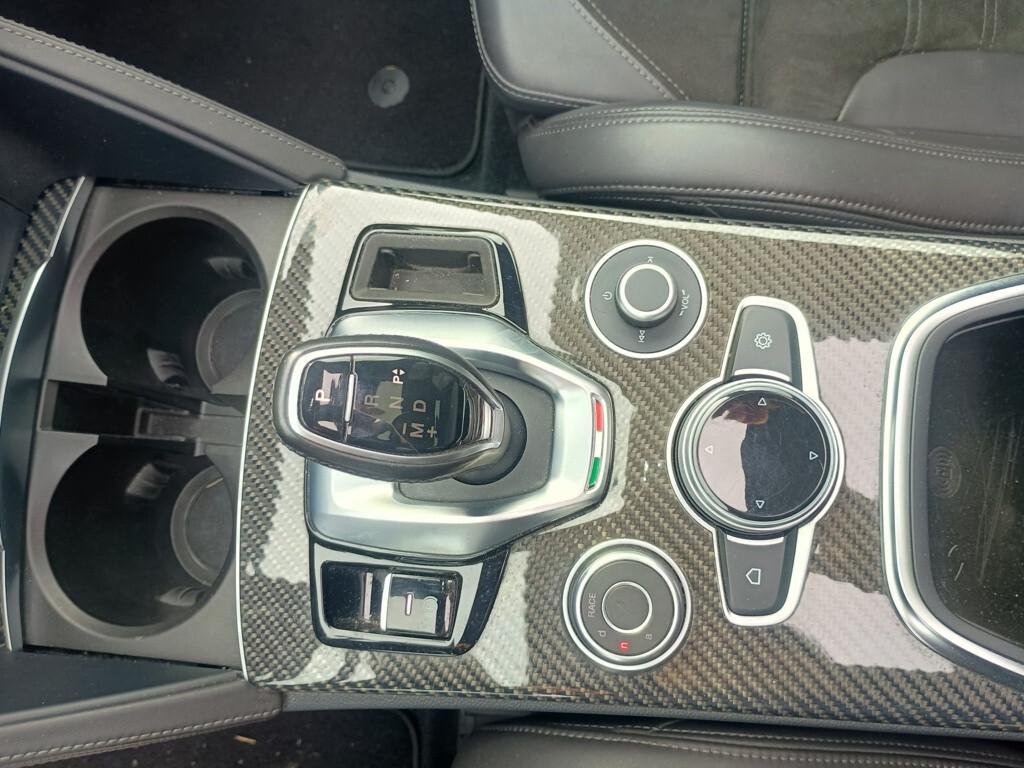 Alfa Romeo Stelvio 2.9 Bi-Turbo V6 510 CV AT8 Q4 Quadrifoglio