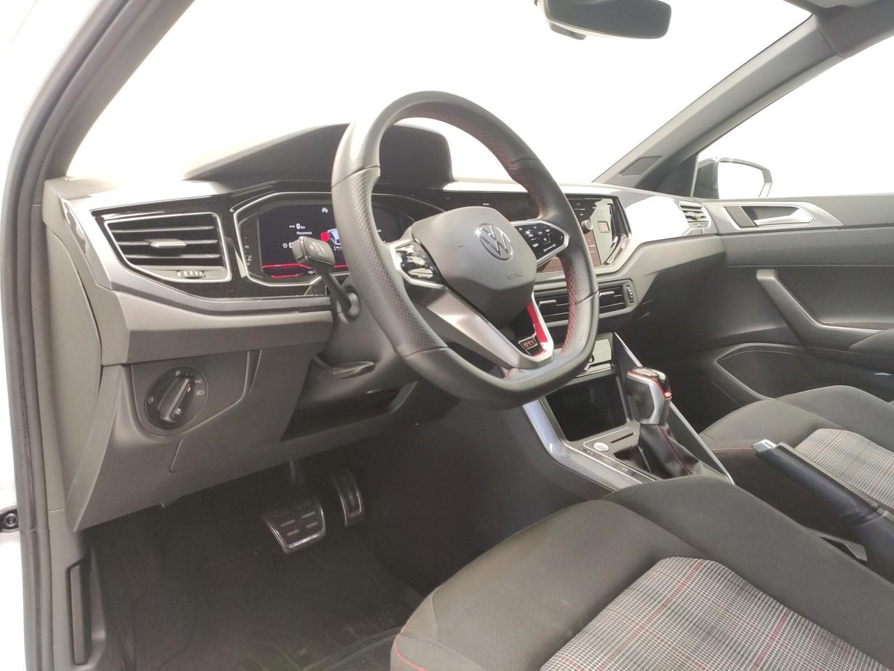 Volkswagen Polo 2.0TSI 207CV DSG GTI