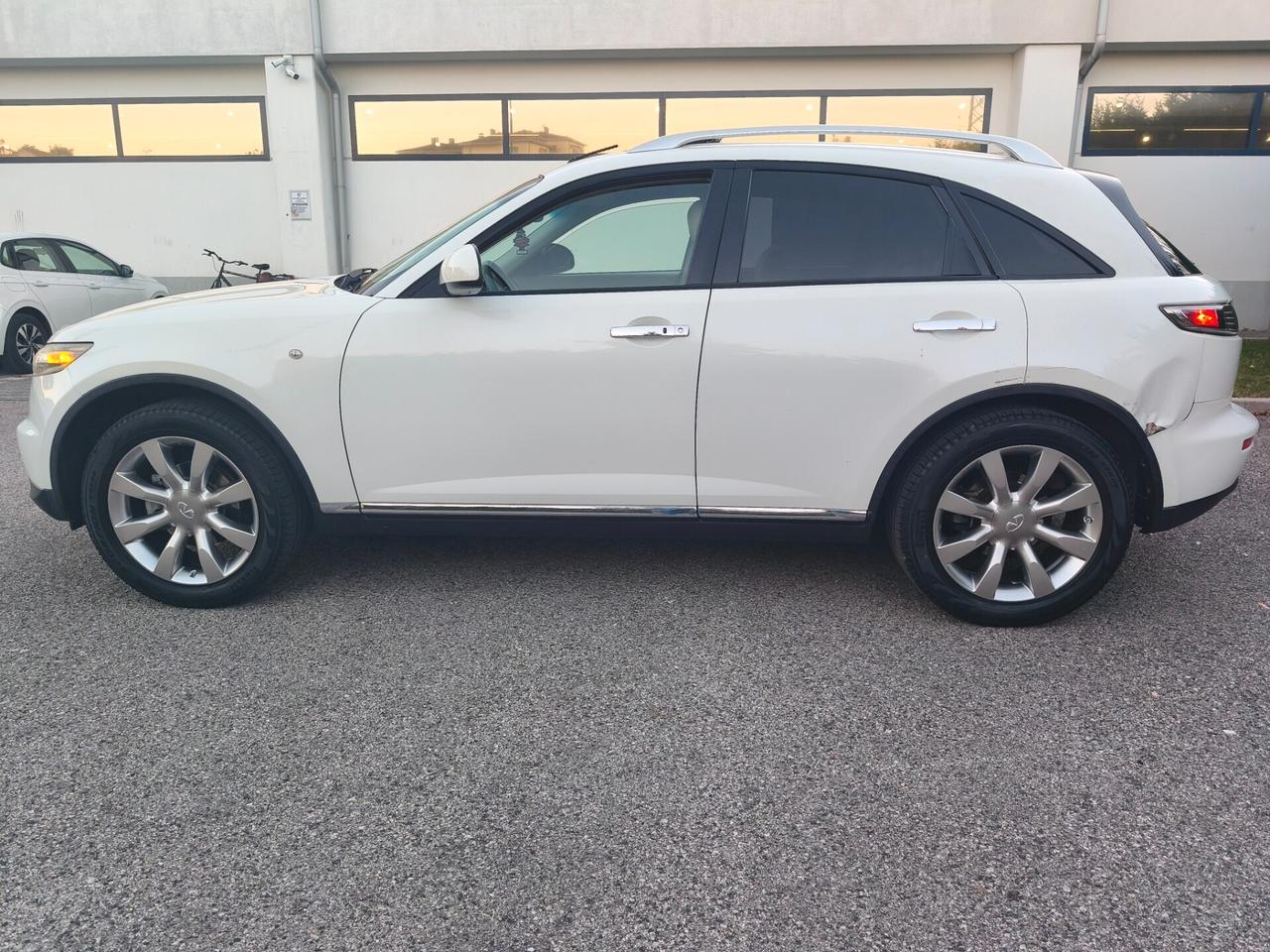 INFINITY FX35 V6 GARANZIA MOTORE NUOVO