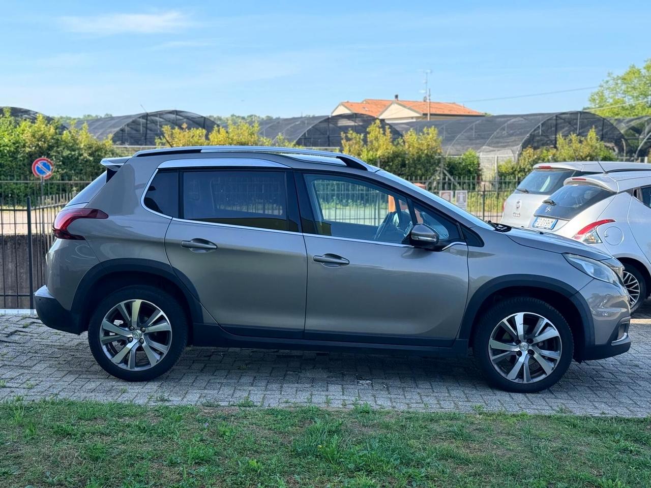 Peugeot 2008 BlueHDi 120 S&S Allure