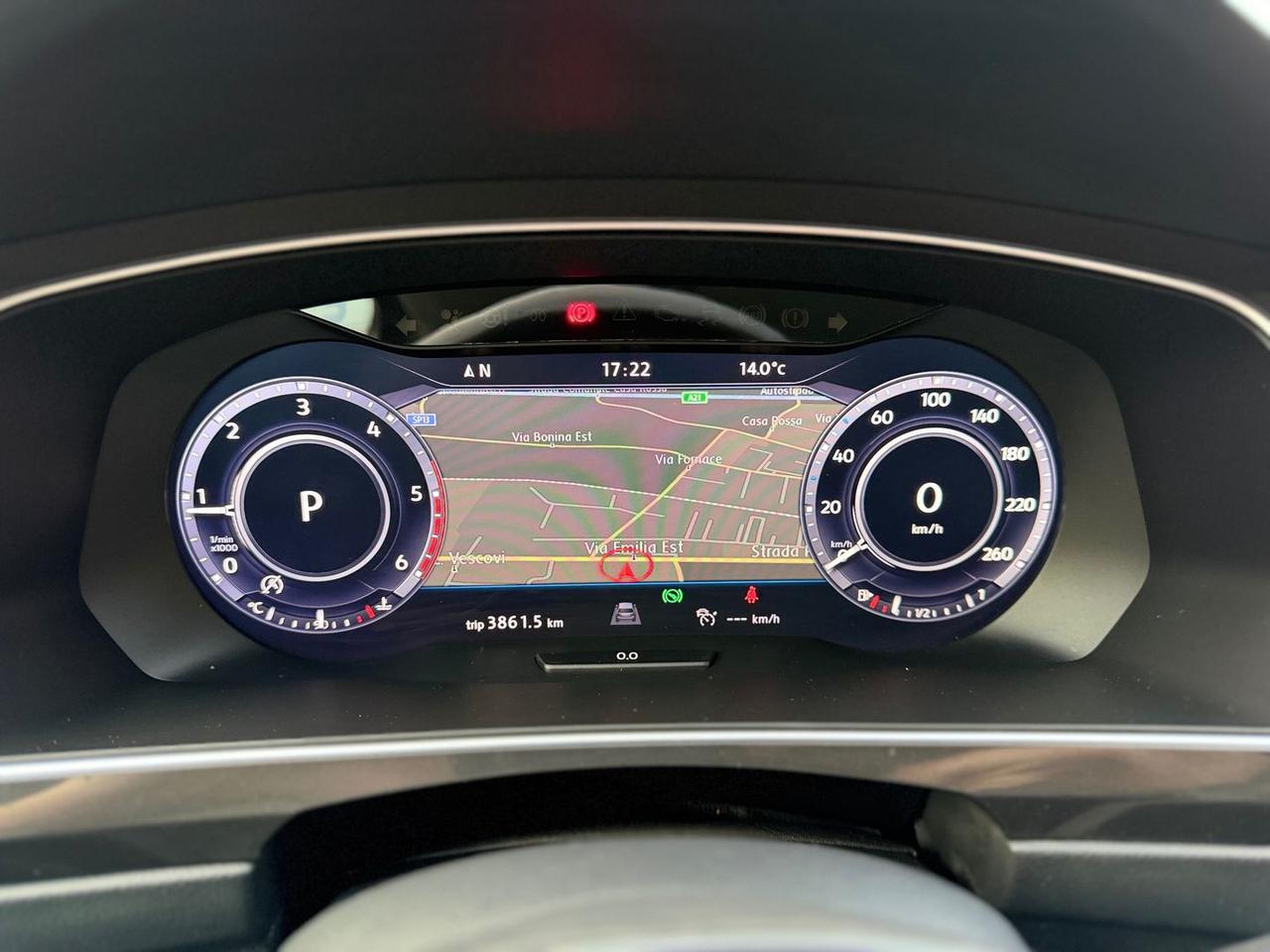 Volkswagen Tiguan Executive 2.0 TDI #9766