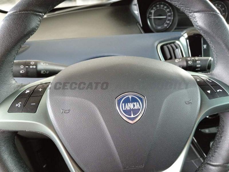 Lancia Ypsilon Ypsilon 1.0 firefly hybrid Platino s&s 70cv