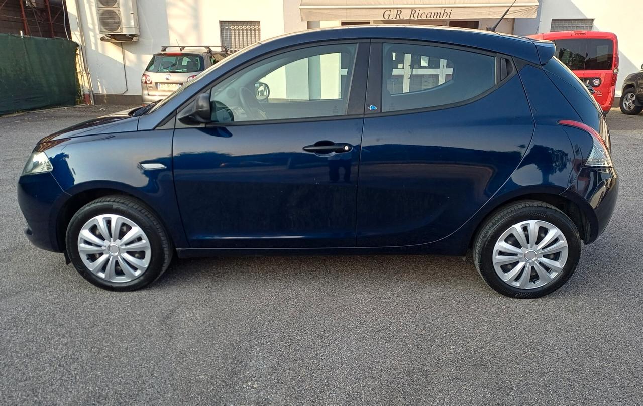Lancia Ypsilon 1.2 69 CV 5 porte GPL Ecochic Platinum